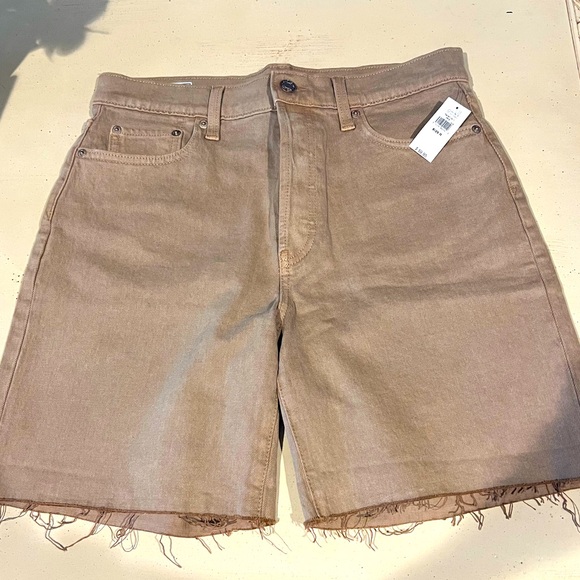 GAP Pants - NWT GAP Cheeky Midi Denim Short High Rise